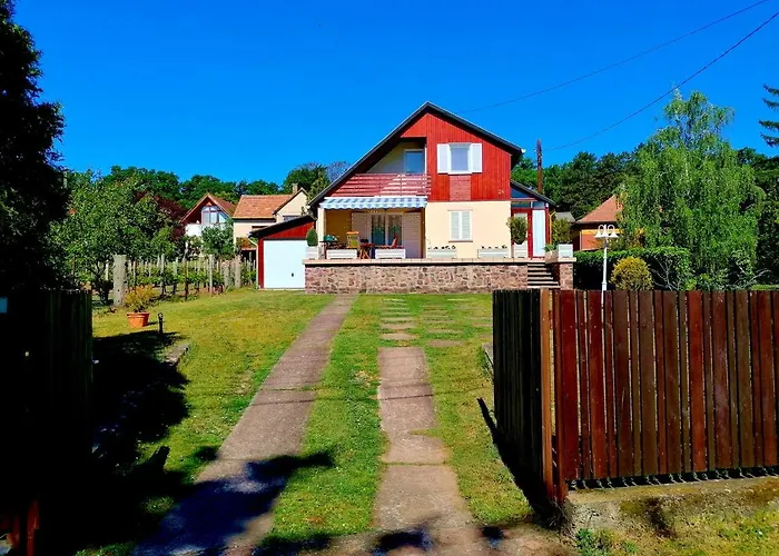 Felicia Case de vacanță Balatonszepezd
